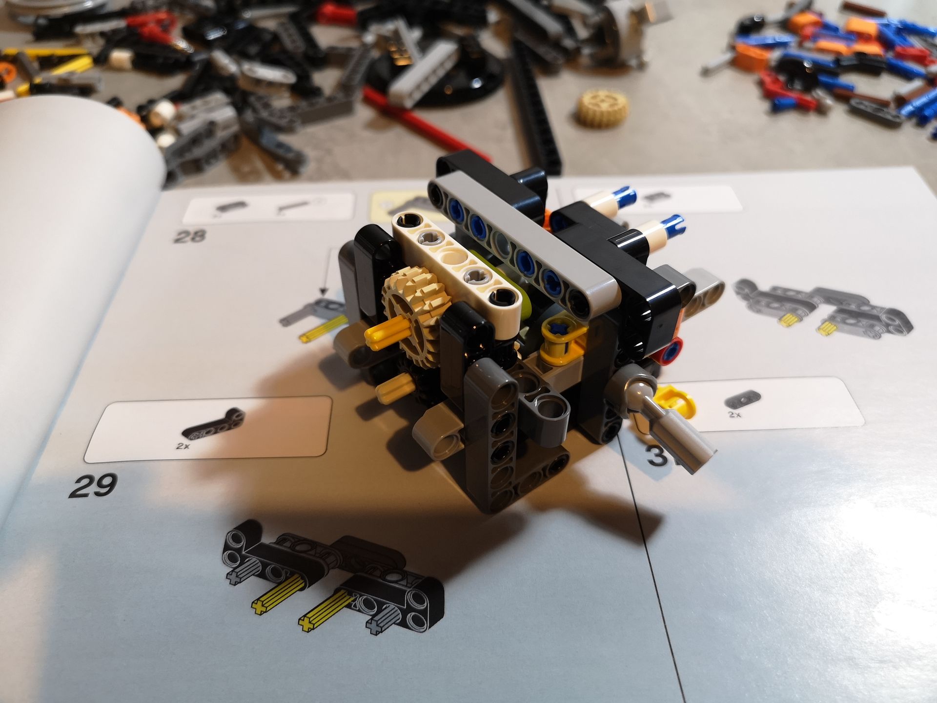 Recenzja LEGO Technic 42099: samochód terenowy sterowany smartfonem 15