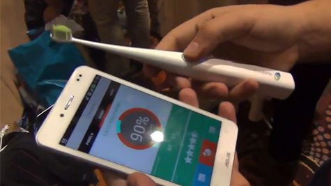 CES 2014: inteligentna szczoteczka do zębów, Alcatel Magic Flip i Lenovo Horizon 2 1