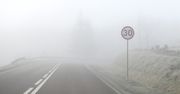 IMGW ostrzega. Gęste mgły w kilku województwach
