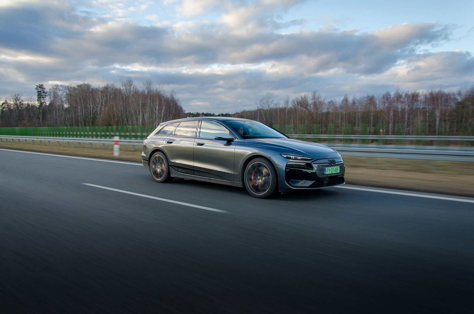 Audi S6 e-tron