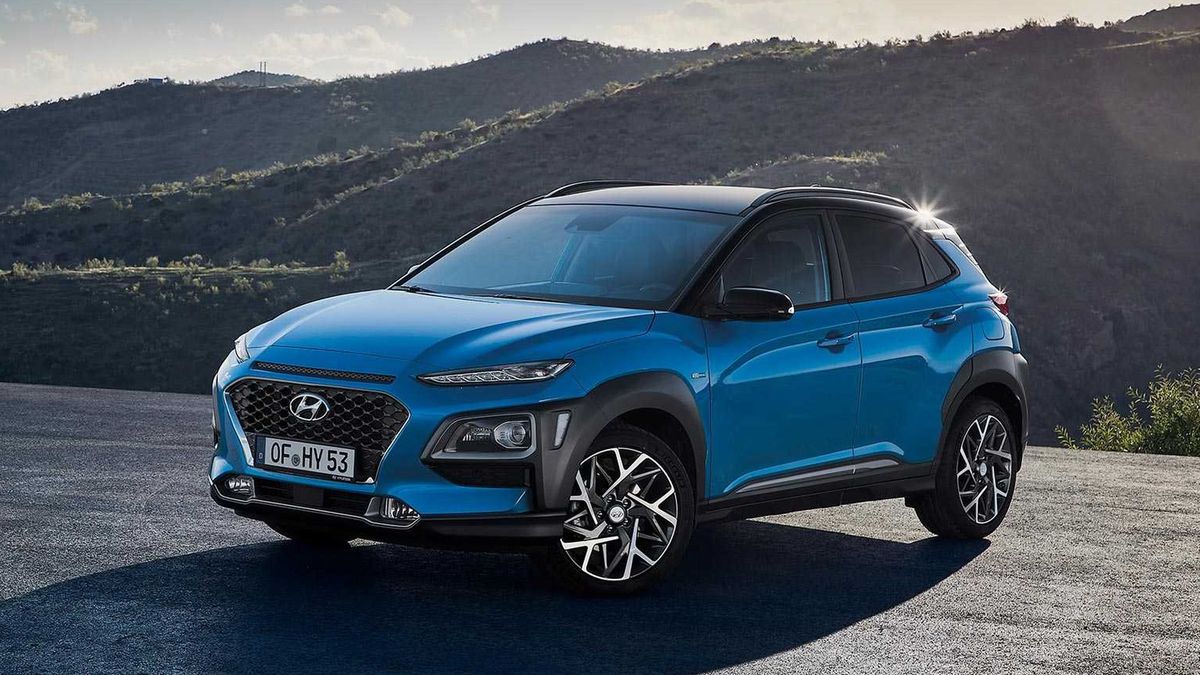 Wizualnie Kona Hybrid praktycznie nie różni się od wersji spalinowej.