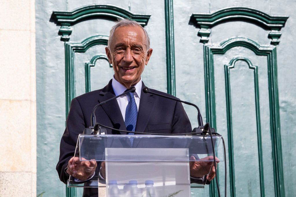 72-letni prezydent Portugalii, Marcelo Rebelo de Sousa wskoczył do wody, by uratować 2 osoby