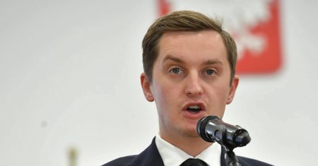 Wybory prezydenckie 2020. Sebastian Kaleta broni Andrzeja Dudy. "Od dawna mówił o dobrowolności"