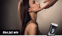 STS pozywa producenta napoju Devil za reklamę z hasłem „Ona już wie co za chwilę będzie miała w ustach”