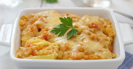 Zapiekanka z kalafiorem zachwyci twoich bliskich. Smakuje jeszcze lepiej, niż wygląda