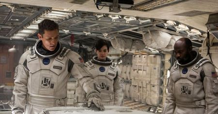 Interstellar: Nauka i emocje w służbie science fiction