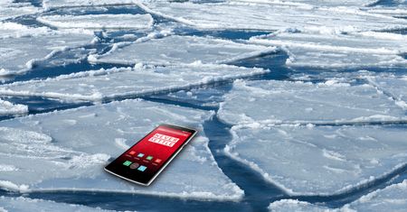Jeśli OnePlus chce się utrzymać na rynku, powinien przestać stąpać po cienkim lodzie