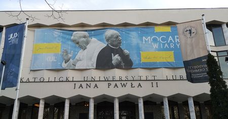 KUL zawiesza zajęcia stacjonarne. Studenci będą uczyć się zdalnie