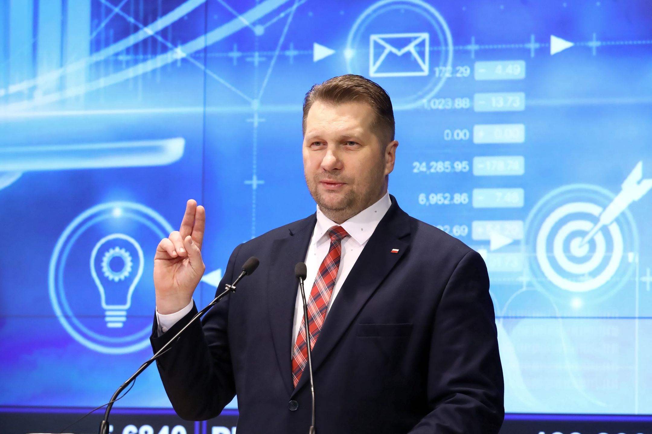 Przemys�aw CzarnekTomasz GzellGPW, nauczania, nauczanie, nauka, praktyczne nauczanie, spotkanie, uczenie, w szkołach, polityk, polityka