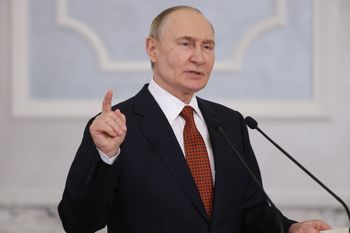 Putin zapowiada cięcia wydatków na obronność. Rosja "zapłaciła inflacją"