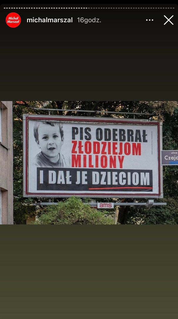 Marszał pokazał inne billboardy wieszane przez AMS