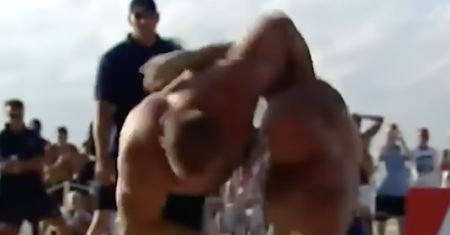 Wideo zaskakuje. Tak młody "Pudzian" wyrzucił rywala z maty