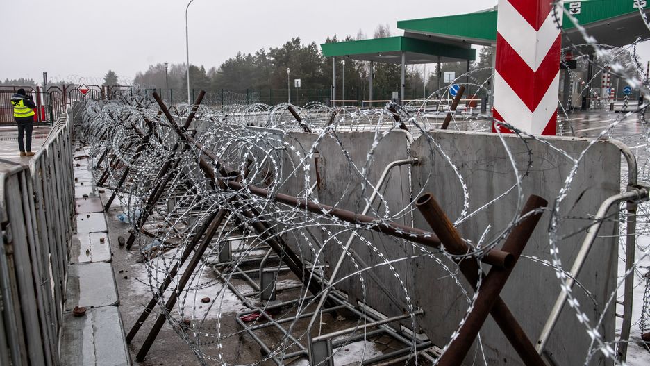 Der Spiegel: spór o pieniądze na mur na granicy UE z Białorusią 