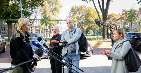 Spięcie na konferencji SG. Padło pytanie o dzieci z Michałowa