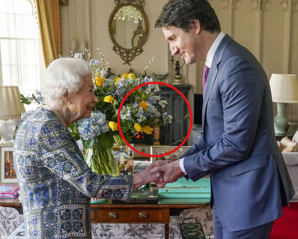 Elżbieta II wspiera Ukrainę? To zdjęcie może o tym świadczyć