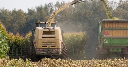 Koszmarny wypadek na Śląsku. Maszyna wciągnęła rolnika