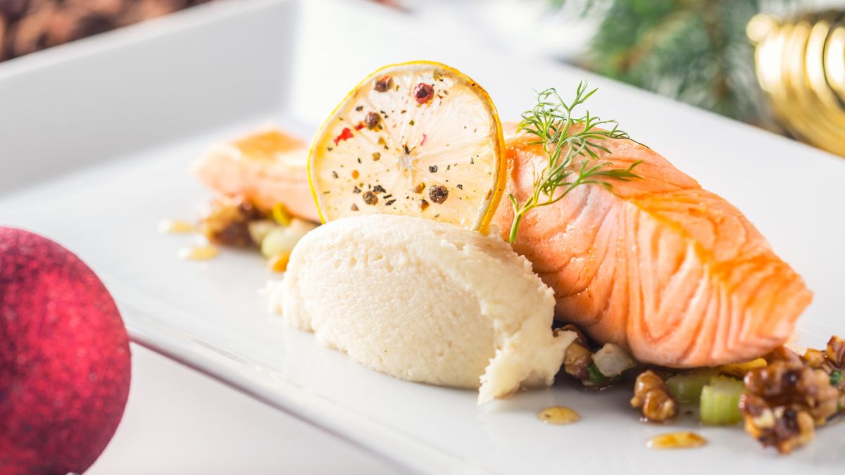 Ciepłe danie na święta? Nie ma to jak łosoś!