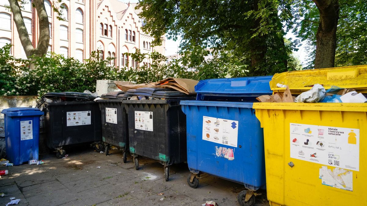 Polacy więcej zapłacą za wywóz śmieci. FOT. JAKUB STEINBORN / POLSKA PRESS/DZIENNIK BALTYCKI