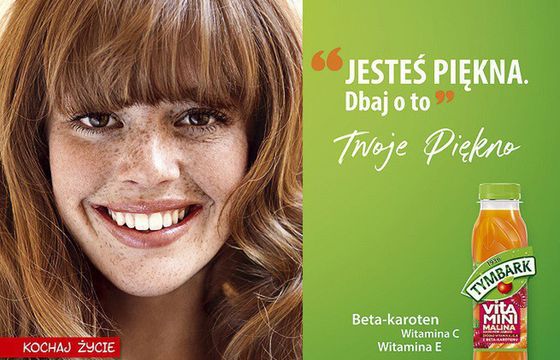 W nowej reklamie Tymbark Vitamini prezentuje piękno w każdej postaci. "Jesteś piękna. Dbaj o to"