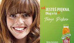W nowej reklamie Tymbark Vitamini prezentuje piękno w każdej postaci. "Jesteś piękna. Dbaj o to"