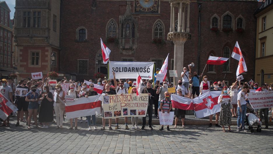 Białoruś. Ambasador Polski przy UE Andrzej Sadoś o podobieństwie do "Solidarności" (Photo by Krzysztof Zatycki/NurPhoto via Getty Images)