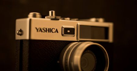 Yashica Y35 - aparat na cyfrowe rolki filmu doczekał się działającego prototypu