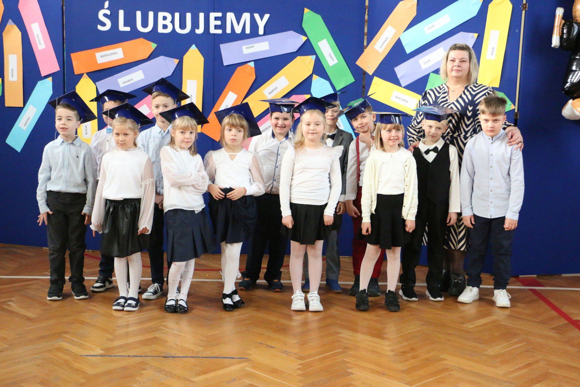 Ślubowanie klas pierwszych 2025/2026 w Szkole Podstawowej w Raciążku.