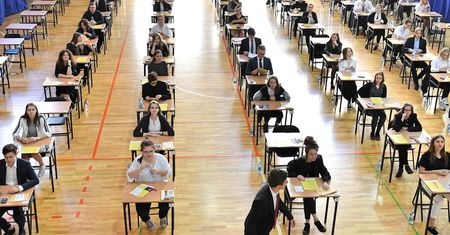 Będą nowe wytyczne. Jak będzie wyglądać matura? Co z maseczkami?
