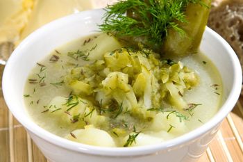 Dodaj dwie łyżki do ogórkowej. Rodzina okrzyknie cię mistrzem garnków
