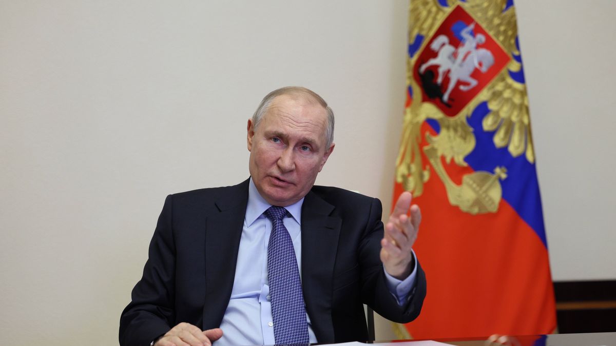 We wtorek rosyjski prezydent Władimir Putin wprowadził dekret, według którego wszelkie przeszkody, wprowadzane przez inne państwa wobec rosyjskich aktywów, mogą skutkować działaniami odwetowymi, podejmowanymi przez Rosję