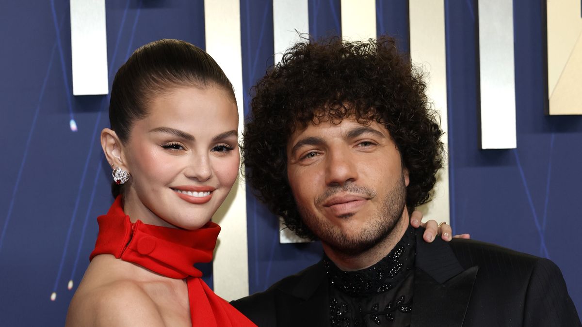 LOS ANGELES, CALIFORNIA - SEPTEMBER 14: (L-R) Selena Gomez and Benny Blanco attend the 77th Primetime Emmy Awards at Peacock Theater on September 14, 2025 in Los Angeles, California. (Photo by Frazer Harrison/Getty Images)