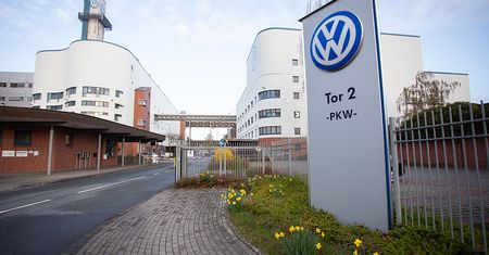 Miliardowa sprzedaż Volkswagena. Koncern tnie imperium