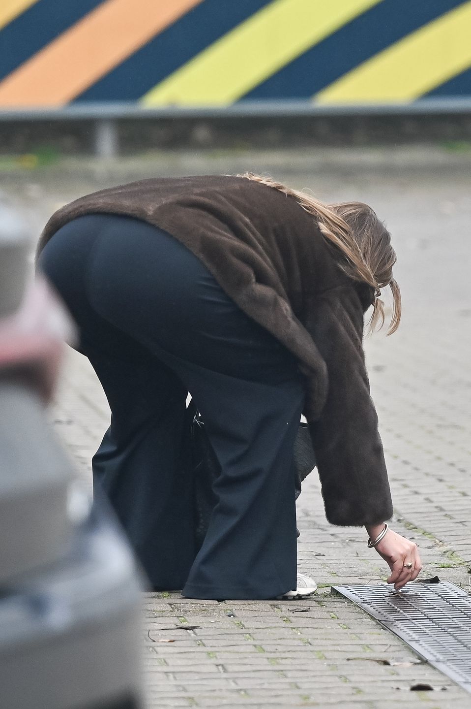 Agata Kulesza z papierosem