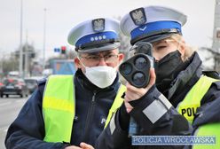 "Ćwiczenia z suszenia". Skąd tyle policji w jednym miejscu?