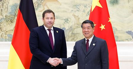 Niemieckie firmy dostają w kość. Wicekanclerz wzywa Pekin