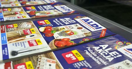 Gazetki wracają do łask. Polacy szukają promocji w starym stylu