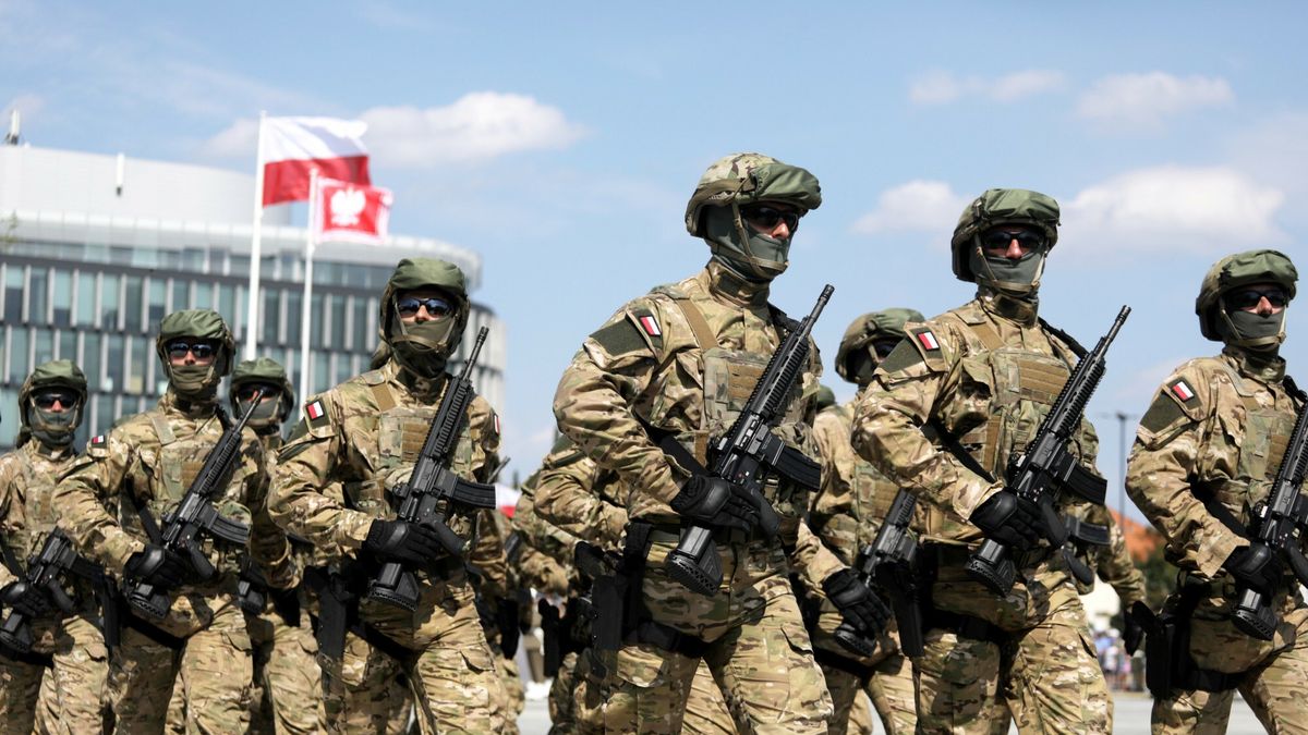 Szef Gabinetu Prezydenta poinformował w czwartek, że Andrzej Duda niezwłocznie podpisze ustawę o obronie ojczyzny 