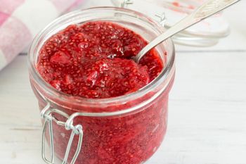 Ten dżem malinowy robię w kilkanaście minut. Nie muszę go nawet gotować