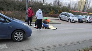 Warszawa: Seniorka potrącona na pasach  trafiła do szpitala