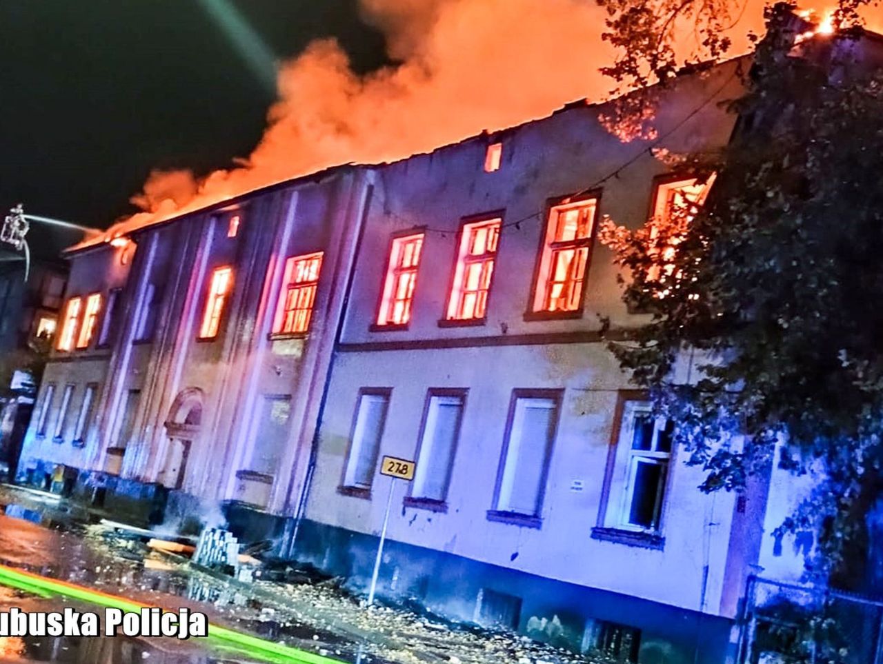 Sulechów: 39-latek podpalił pustostan. W środku były trzy osoby
