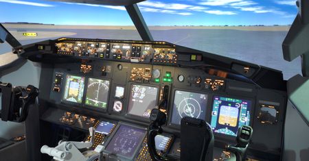 LOT otwiera centrum szkoleniowe dla pilotów i stewardess