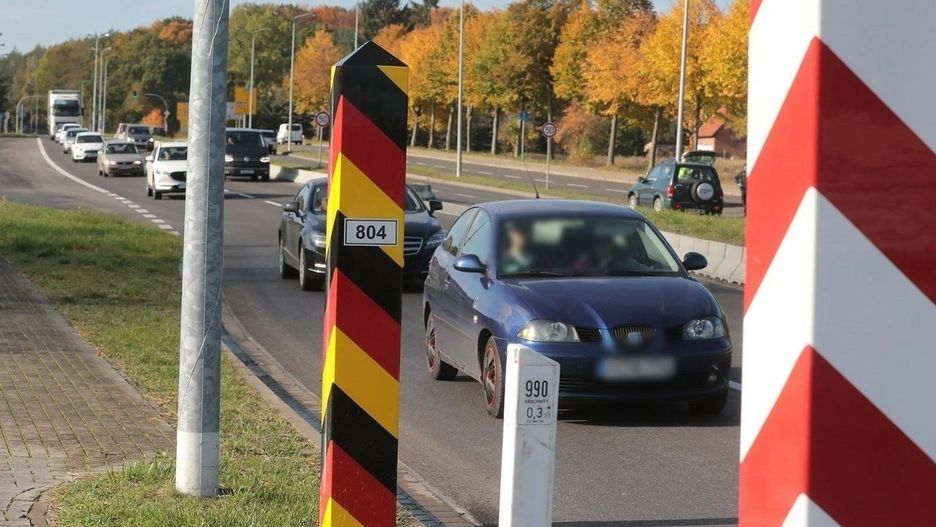 Zespół Zarządzania Kryzysowego MRiRW analizuje zasadność dalszego utrzymywania kontroli transportów na granicach z Polską. 