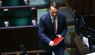 "Rosja dąży do obalenia ładu". Sikorski w Sejmie ostrzega