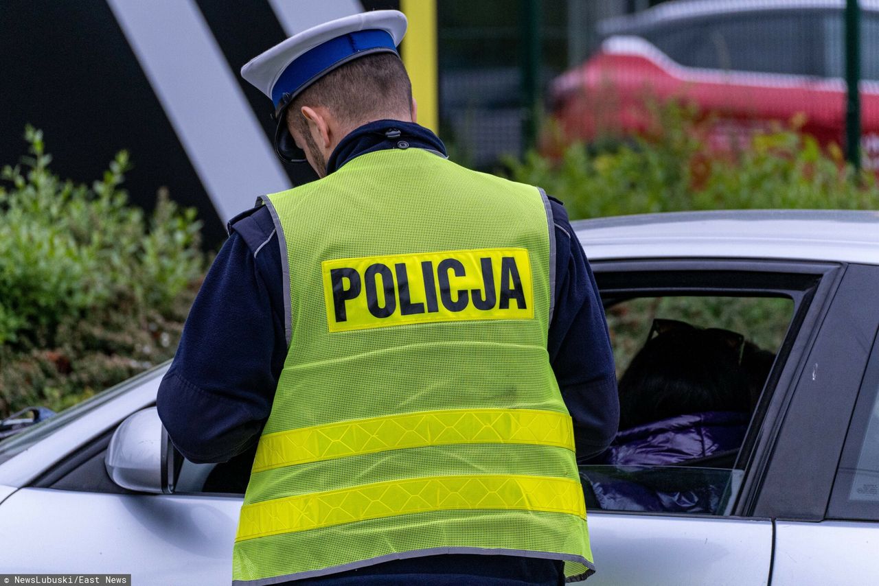 Ukrainiec nie miał uprawnień. 3 tys. zł mandatu za niebezpieczną jazdę