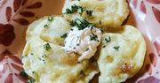Wielu zajada ze smakiem. Niektórym takie pierogi dręczą brzuch godzinami