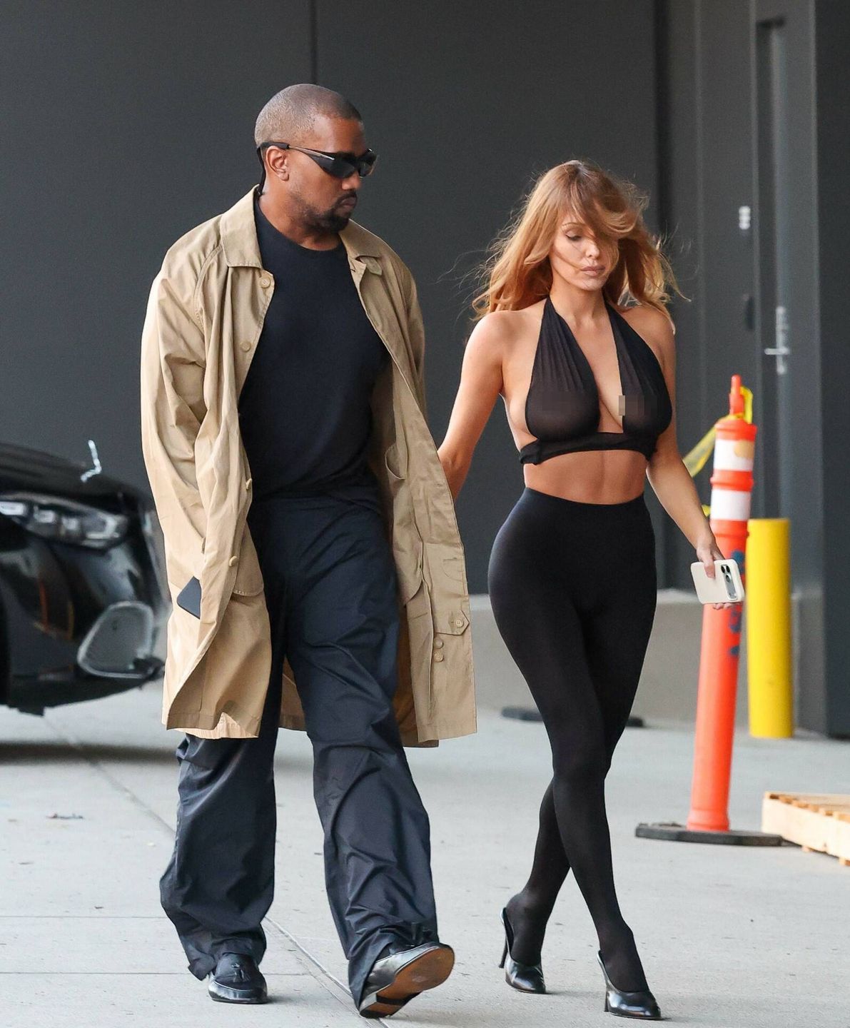 Bianca Censori i Kanye West pędzą do muzeum
