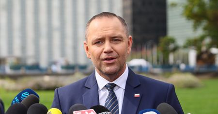 Prezydencki projekt o CPK "uratowany". Głosami 211 posłów