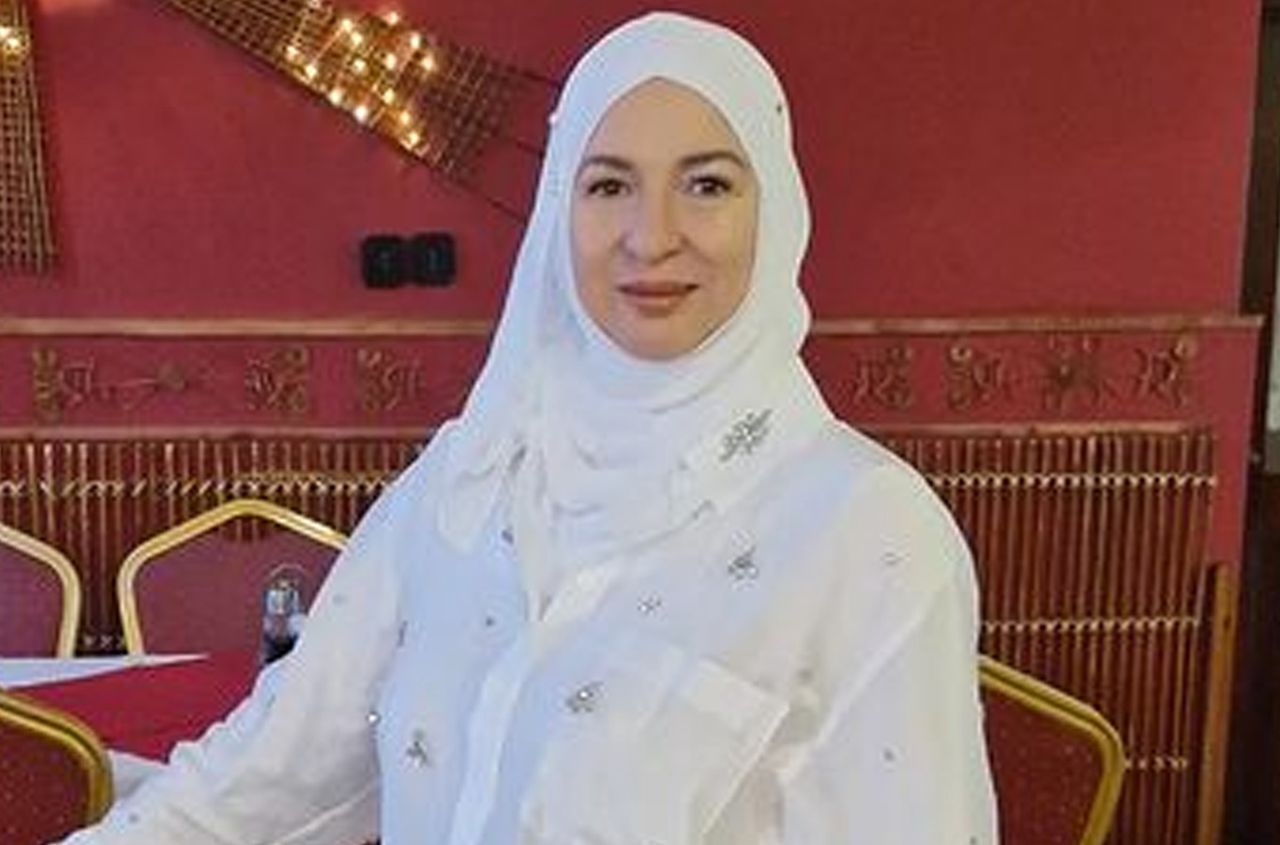 Mama gwiazdy TVN wyznaje islam. Mężatką została na trzeciej randce