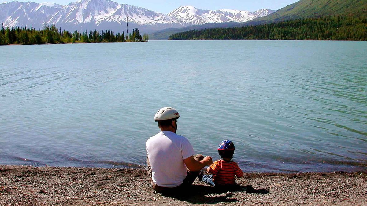 Zaskocz tatę przemyślanym prezentem. Podpowiadamy, co kupić na Dzień Ojca 1