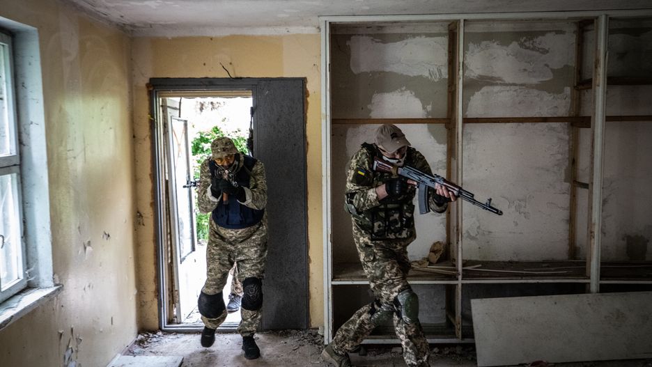 Gang rozbity. Ukraińcy muszą walczyć nie tylko z rosyjskim wojskiem 